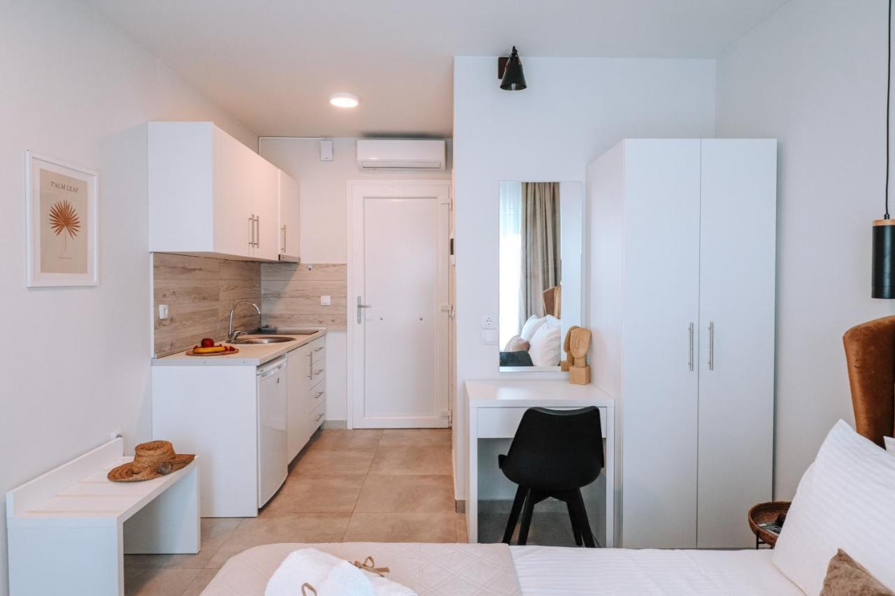 Sithon Diamond Suites 2 Nikiti  Ngoại thất bức ảnh